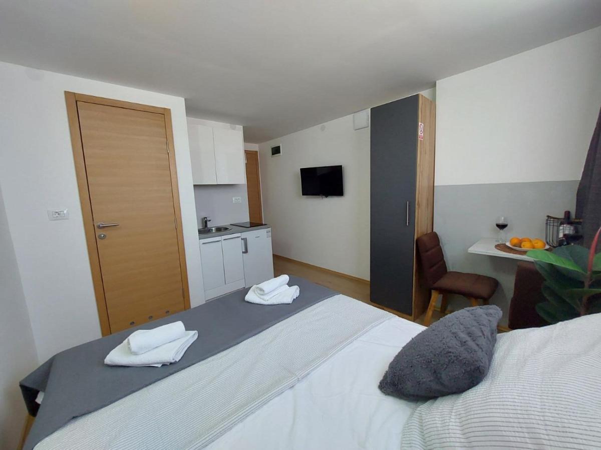Apartmani Roza Пула Экстерьер фото