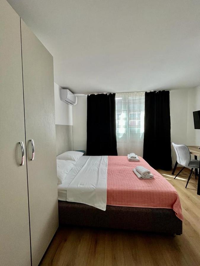 Apartmani Roza Пула Экстерьер фото
