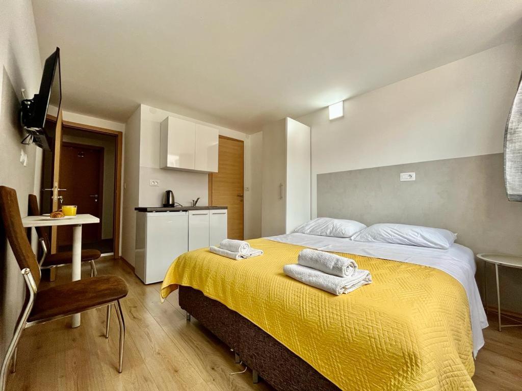 Apartmani Roza Пула Экстерьер фото